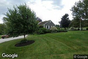 121 Homestead Ln, Portsmouth, RI 02871