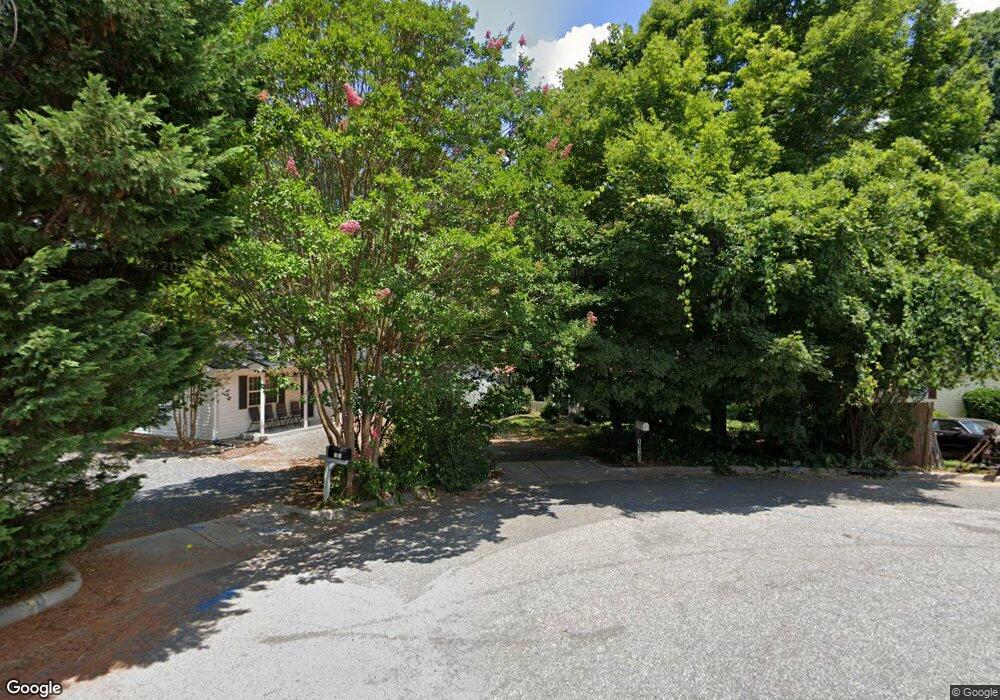 1010 Breeze Way Ct, Asheboro, NC 27203 - photo 1