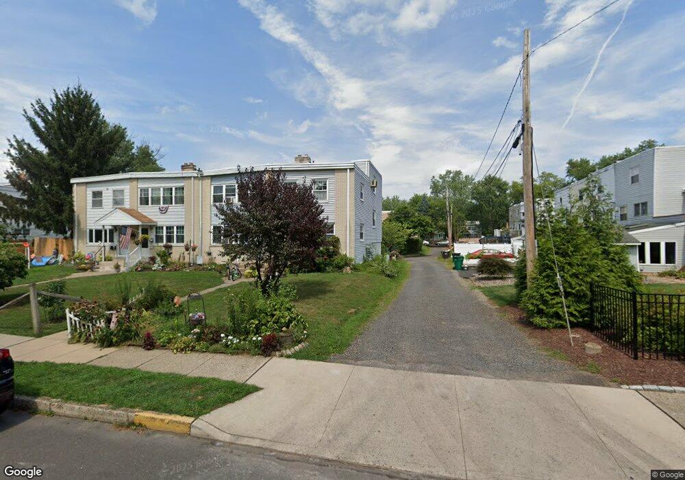 847 Wedgewood Dr, Lansdale, PA 19446 - photo 1