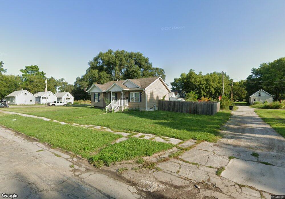 905 11th St, Rock Island, IL 61201 - photo 1