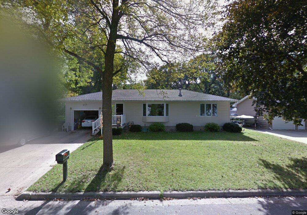 208 Fredrick Dr, Albert Lea, MN 56007 - photo 1