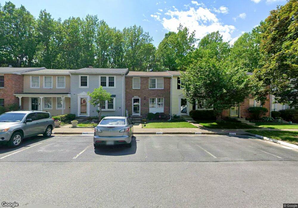 8697 Bent Arrow Ct, Springfield, VA 22153 - photo 1