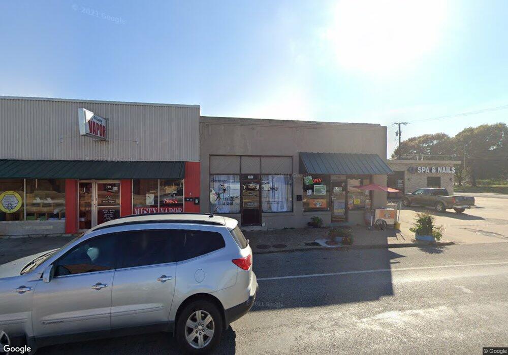 706 E California St, Gainesville, TX 76240 - photo 1