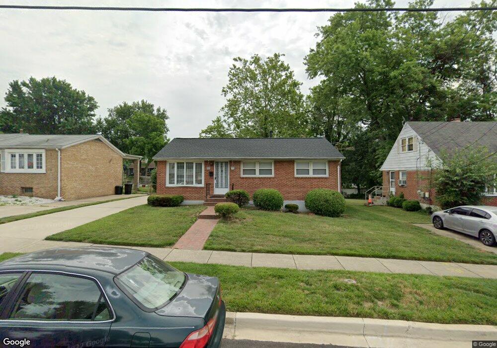 211 Pepper Mill Dr, Capitol Heights, MD 20743 - photo 1