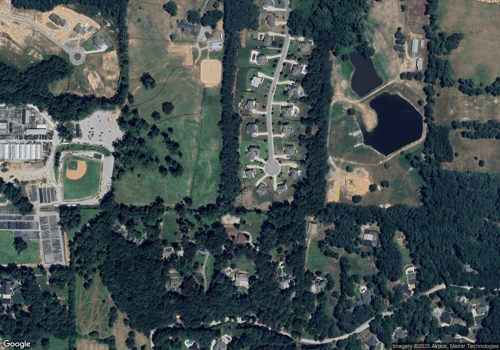 585 Killian Ln, Alpharetta, GA 30004 - photo 1