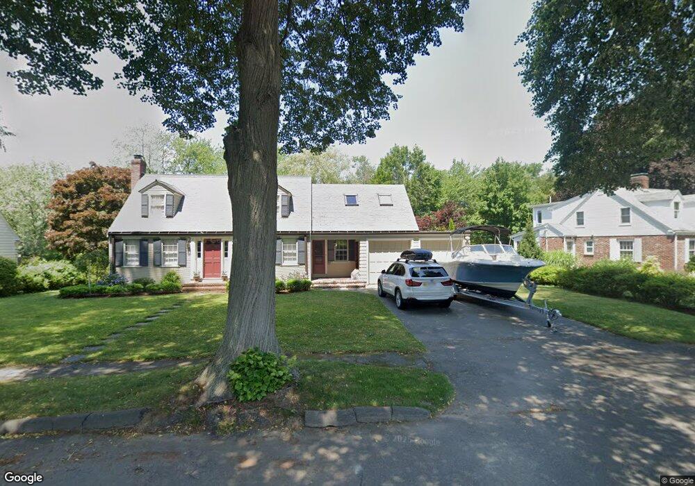 18 Rainbow Rd, Marblehead, MA 01945 - photo 1