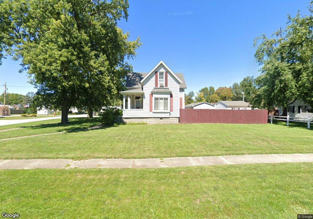 300 E Ensey St, Tuscola, IL 61953 - photo 1