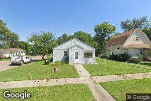 410 Dakota Ave N, Wessington Springs, SD 57382