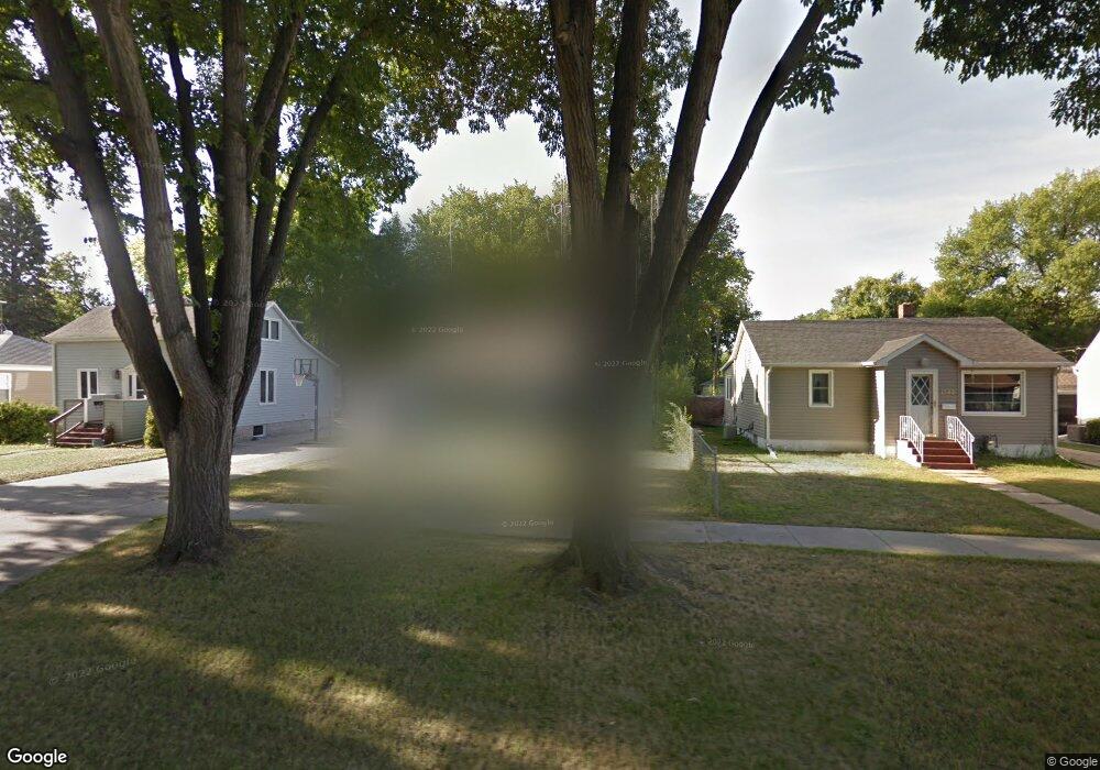 1538 6th Ave S, Fargo, ND 58103 - photo 1