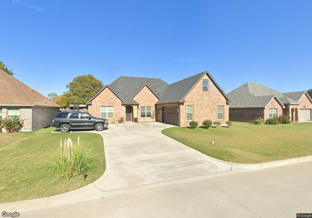 307 Wandering Way, Ardmore, OK 73401 - photo 1