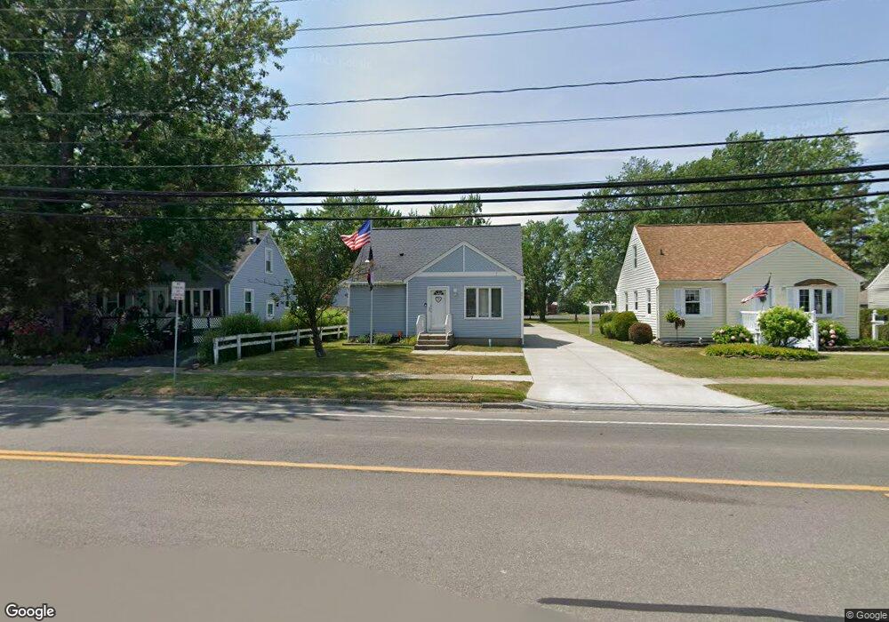 890 Nash Rd, North Tonawanda, NY 14120 - photo 1