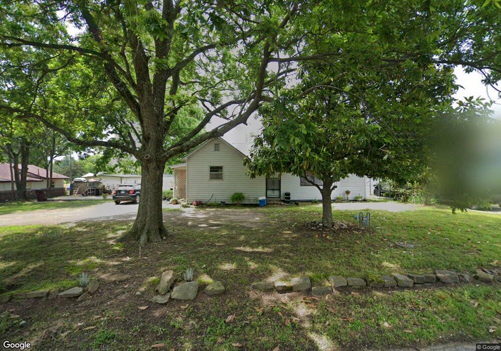 306 McGee St, Eufaula, OK 74432 - photo 1