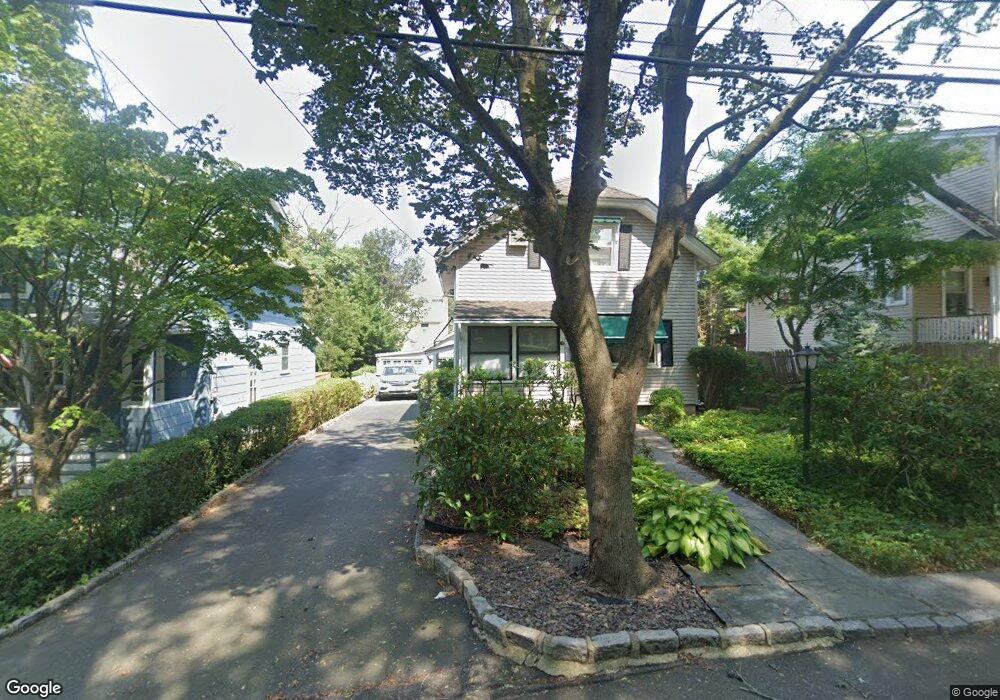11 Grove St, Sea Cliff, NY 11579 - photo 1