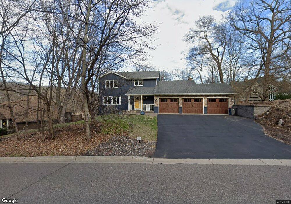 4921 Sparrow Rd, Minnetonka, MN 55345 - photo 1