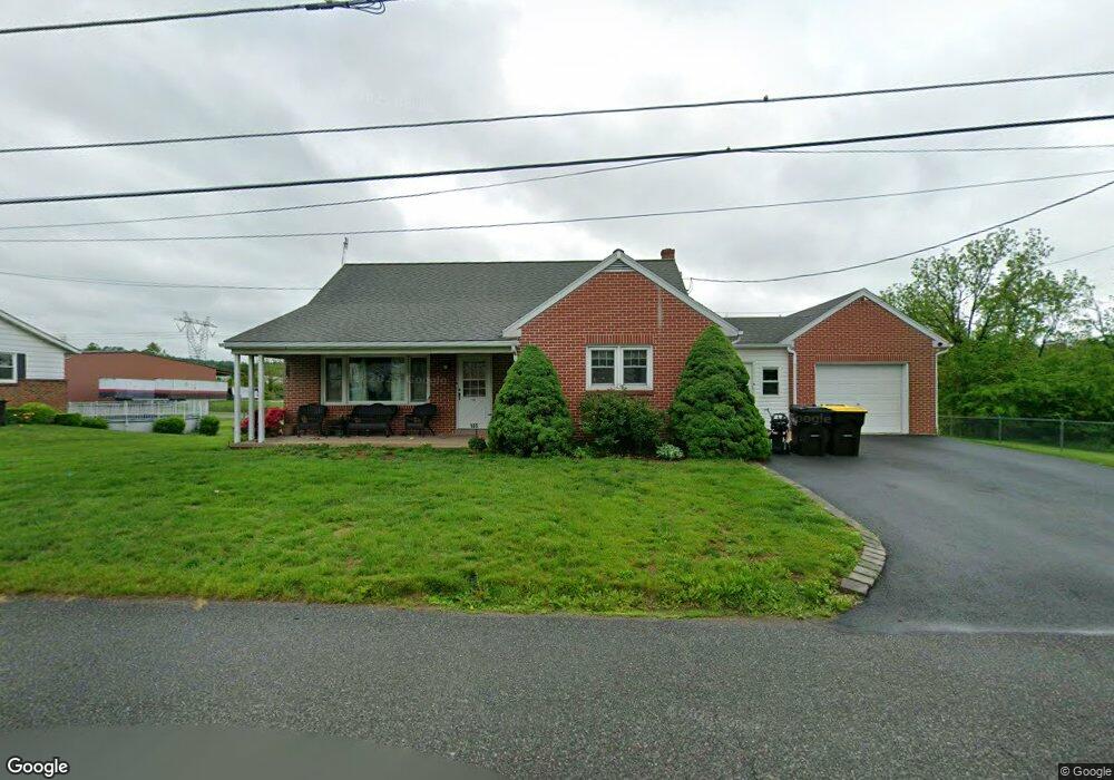 105 E Spring St, Bechtelsville, PA 19505 - photo 1