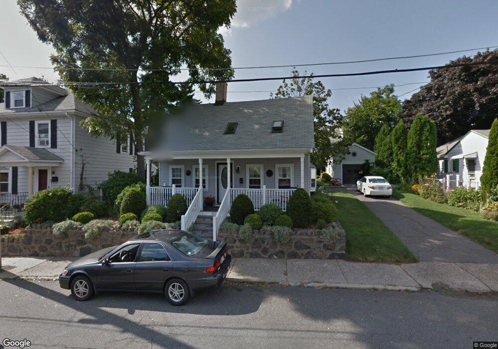 61 Maple St, Lynn, MA 01904 - photo 1