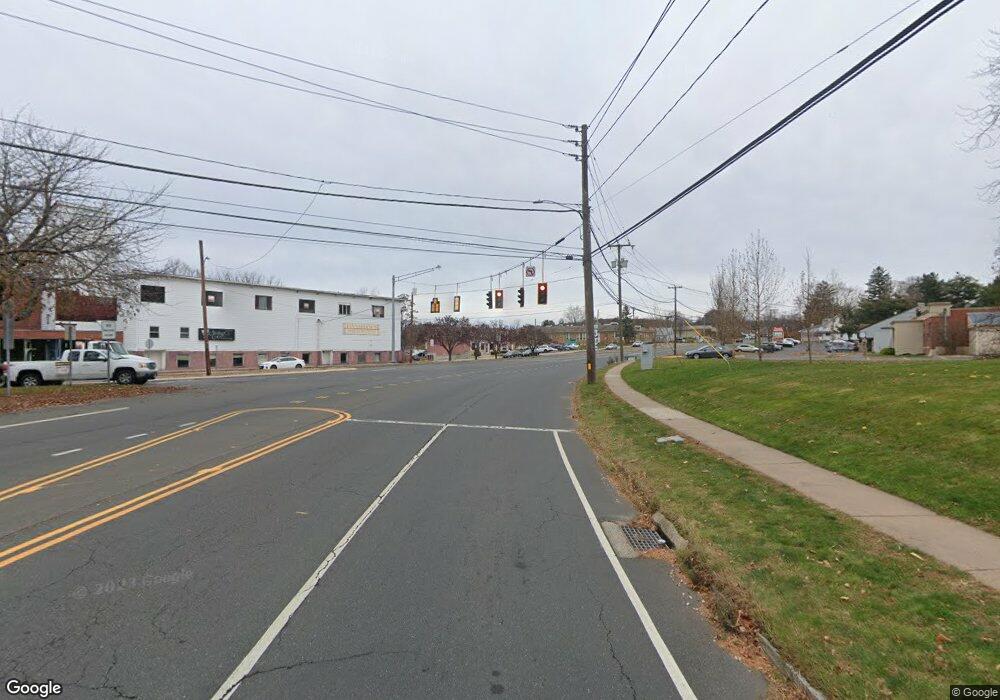 592 E Center St unit D, Manchester, CT 06040 - photo 1