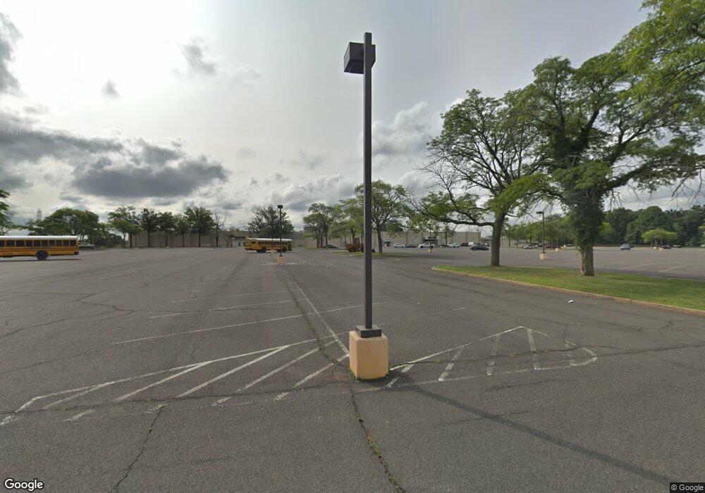 305 Lyla Ln, New Brunswick, NJ 08901 - photo 1