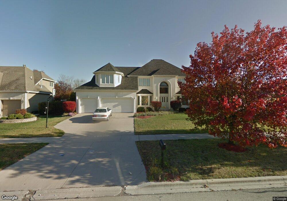 2203 Leverenz Rd, Naperville, IL 60564 - photo 1