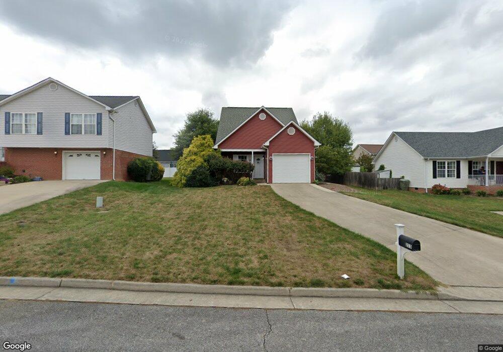 213 Rutledge Dr, Waynesboro, VA 22980 - photo 1