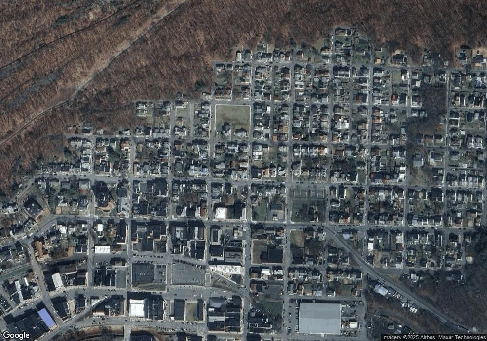 904 N Shamokin St, Shamokin, PA 17872 - photo 1