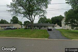 157 Kendall Rd, Kendall Park, NJ 08824