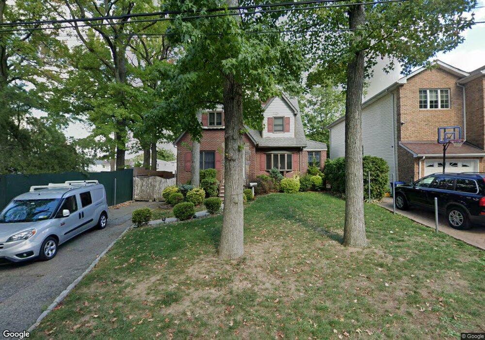 53 Highland Rd, Staten Island, NY 10308 - photo 1