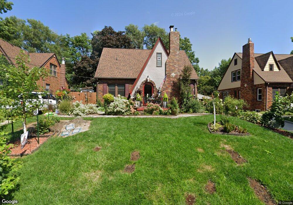 4047 Ashby Ave, Des Moines, IA 50310 - photo 1