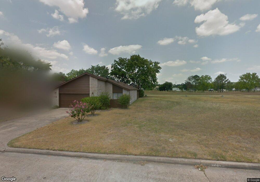 7713 Green Lawn Dr, Houston, TX 77088 - photo 1
