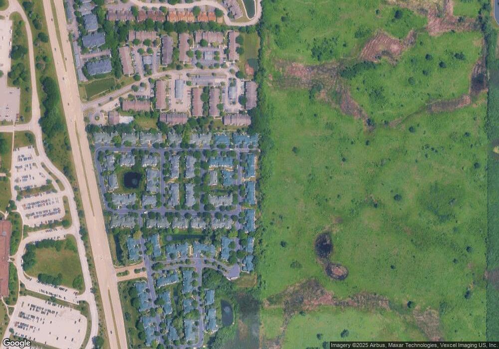 133 Welwyn St unit 18A, Lake Bluff, IL 60044 - photo 1