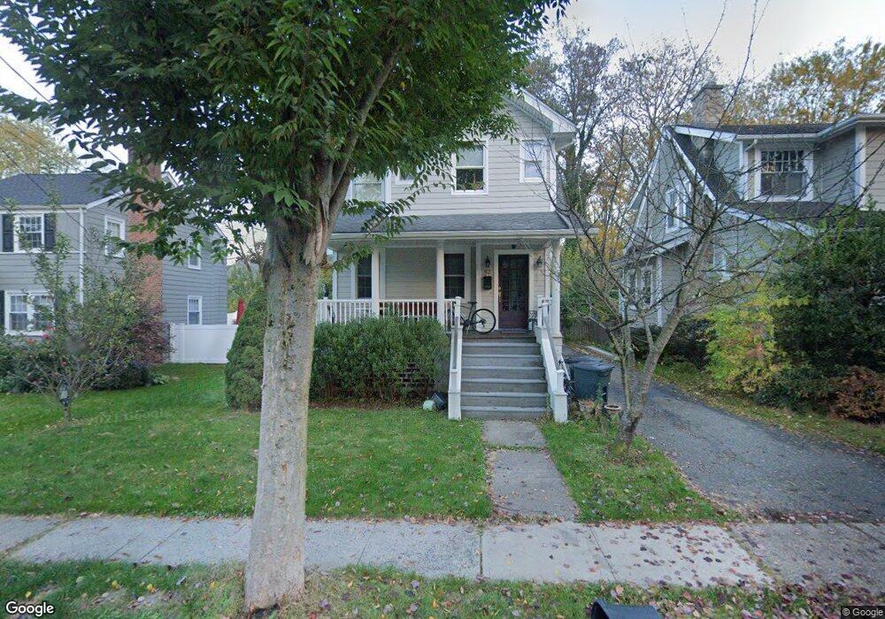 62 N Summit Ave, Chatham, NJ 07928 - photo 1