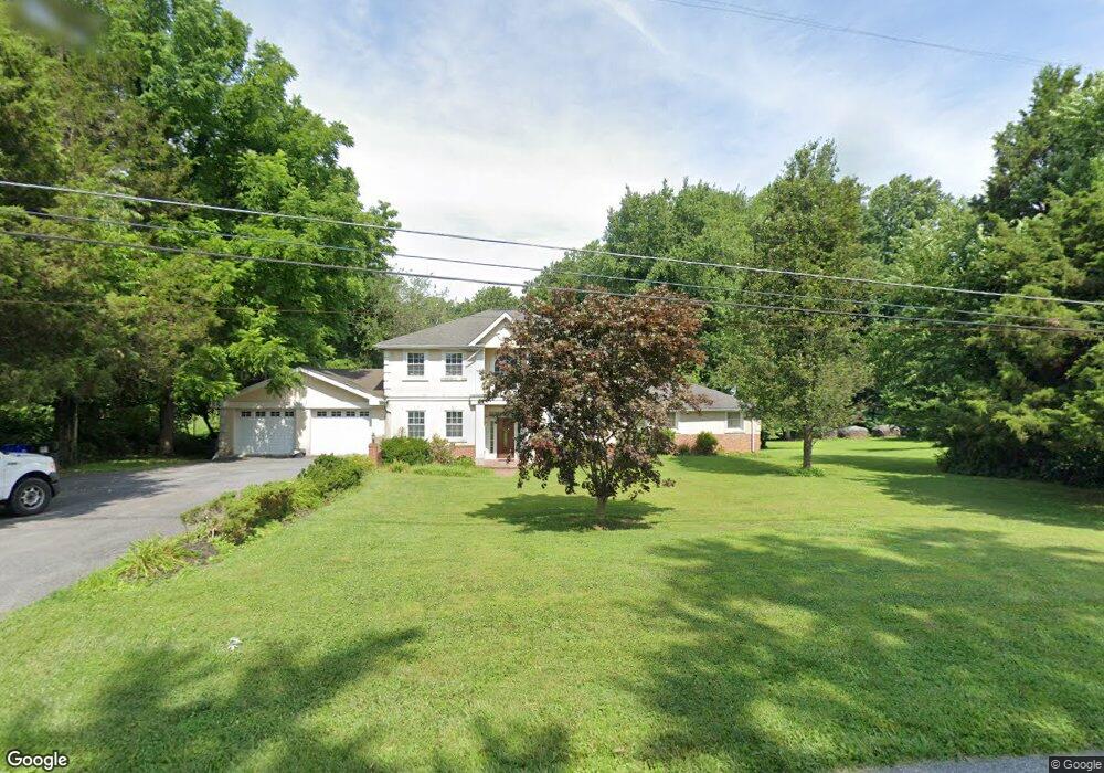 17304 Donora Rd, Silver Spring, MD 20905 - photo 1