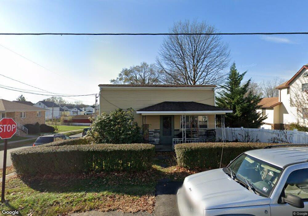 1301 Rundle St, Scranton, PA 18504 - photo 1