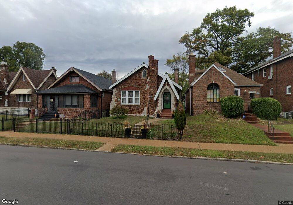 4625 Lee Ave, Saint Louis, MO 63115 - photo 1