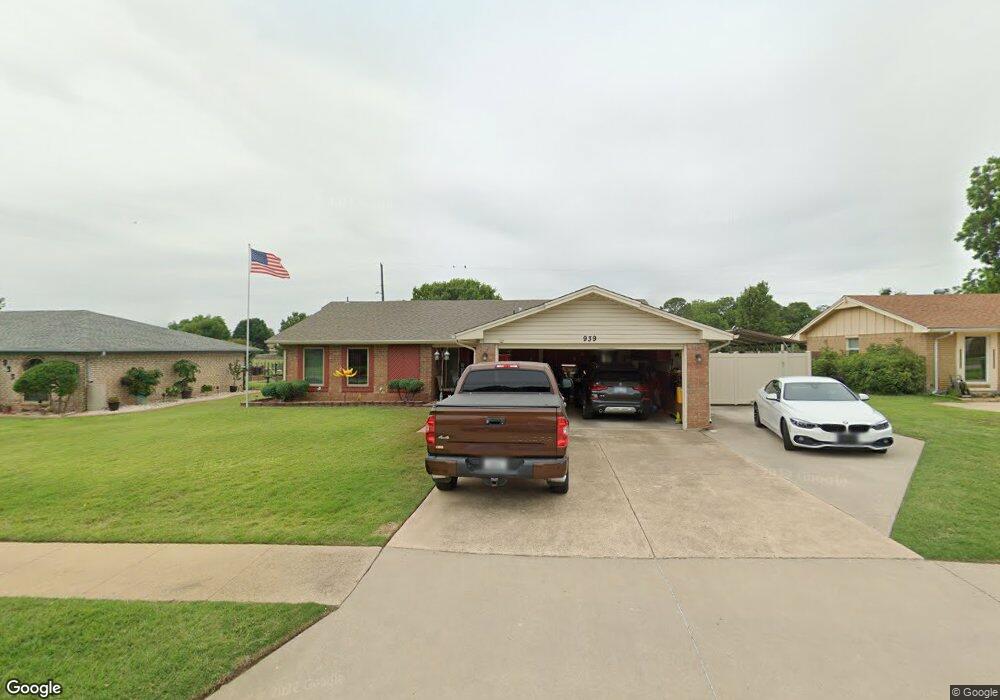 939 Osage St, Ardmore, OK 73401 - photo 1