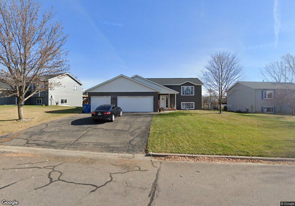 1861 Eastern Star Loop, Sauk Rapids, MN 56379 - photo 1