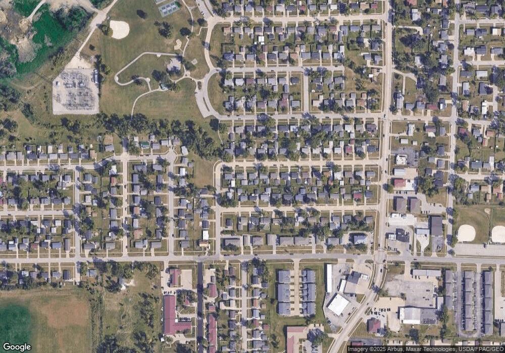 845 Hillview Dr, Marion, IA 52302 - photo 1