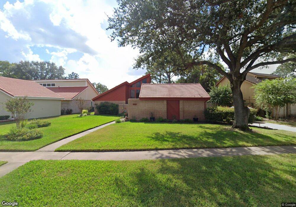 6003 Elkwood Forest Dr, Houston, TX 77088 - photo 1