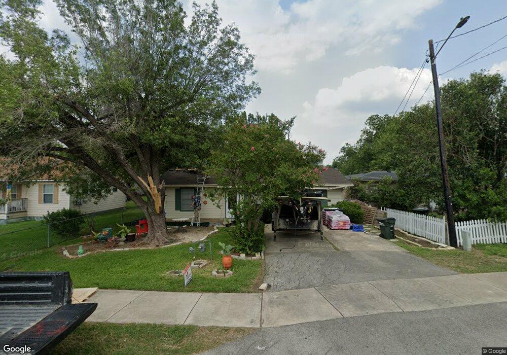 313 Staples Rd, San Marcos, TX 78666 - photo 1