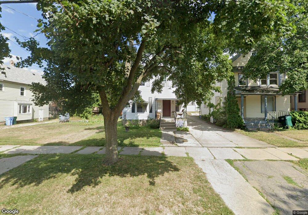 718 N Chestnut St, Lansing, MI 48906 - photo 1