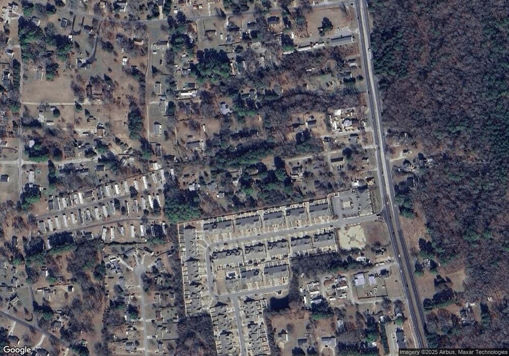 7042 E View Rd, Gloucester Point, VA 23072 - photo 1