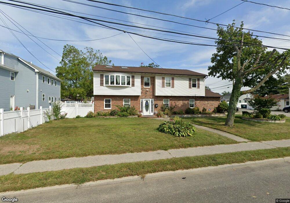 950 Great Neck Rd, Copiague, NY 11726 - photo 1