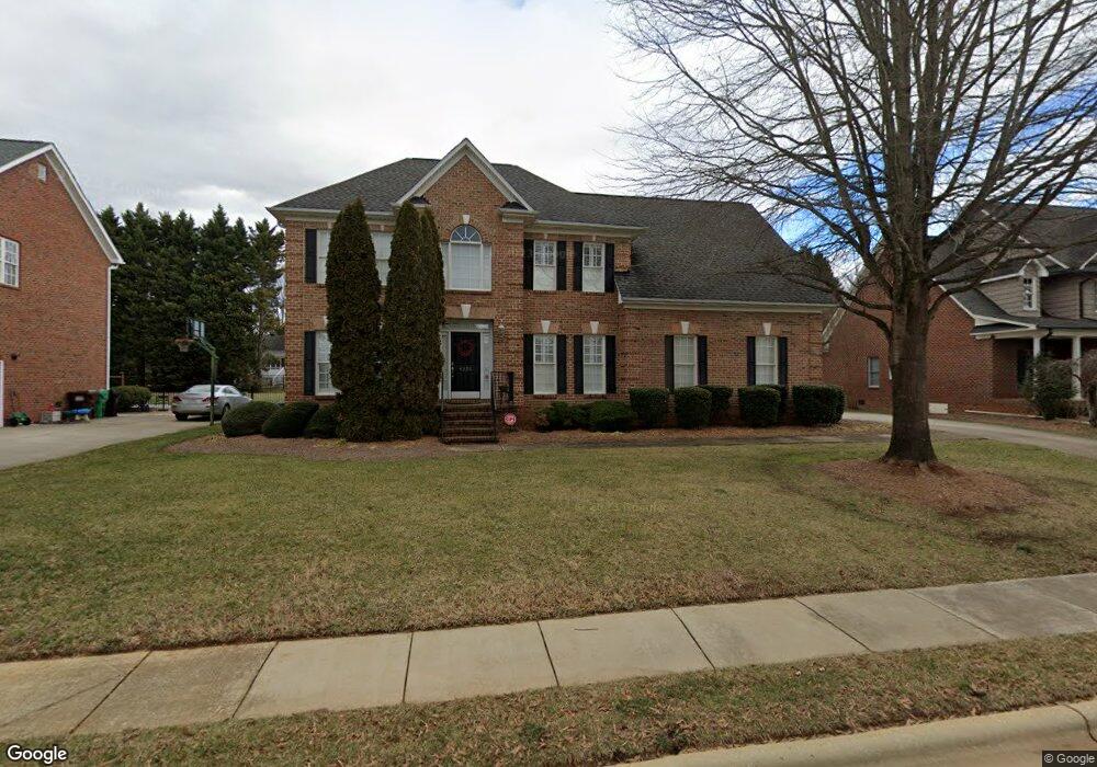 4326 Oakton Dr, High Point, NC 27265 - photo 1