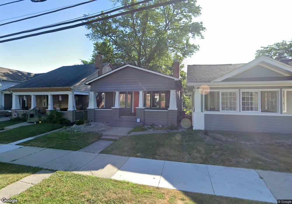 588 Notre Dame St, Grosse Pointe, MI 48230 - photo 1