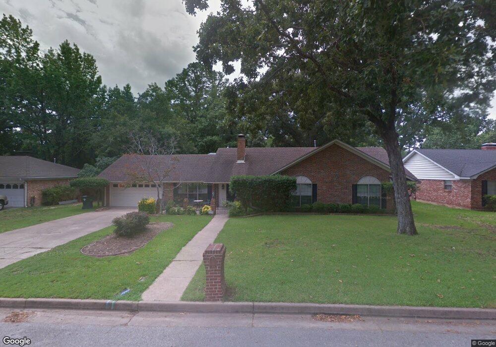 1423 Kensington Dr, Tyler, TX 75703 - photo 1