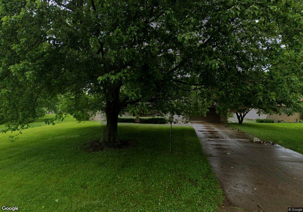 626 Vermillion Ct, Anderson, IN 46012 - photo 1