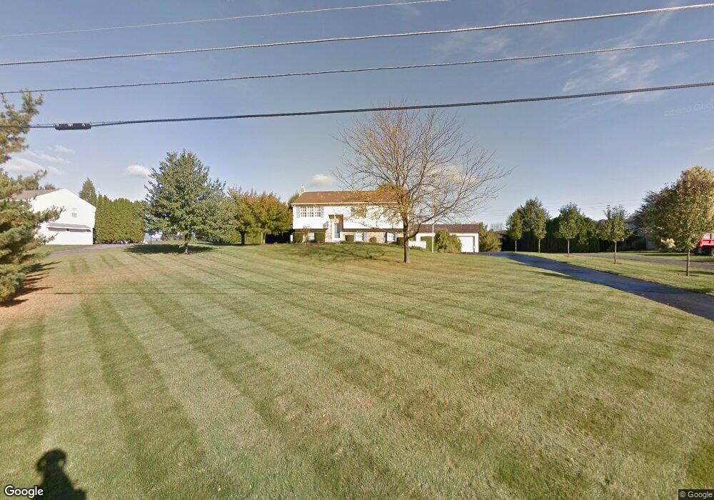 3725 Eagle Rd, Slatington, PA 18080 - photo 1