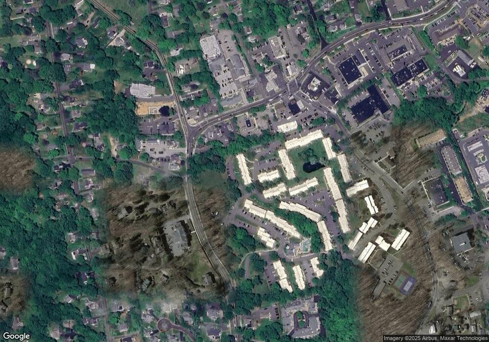 6 Stebbins Close, Ridgefield, CT 06877 - photo 1