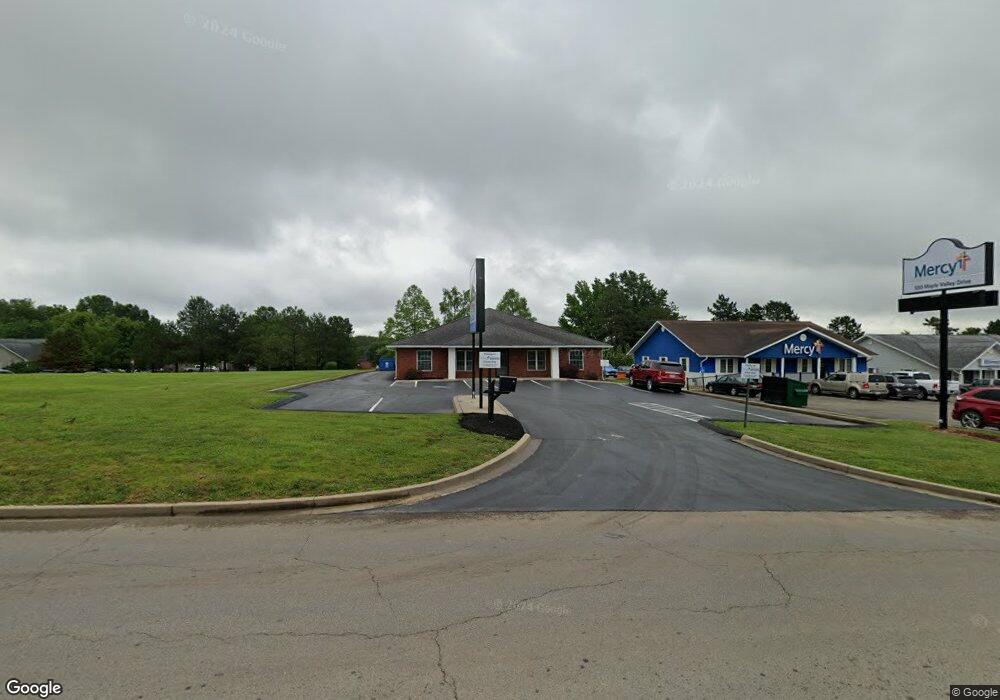 562 Maple Valley Dr, Farmington, MO 63640 - photo 1