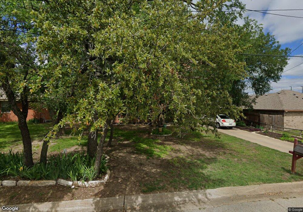 1104 Cherokee St, Weatherford, TX 76086 - photo 1